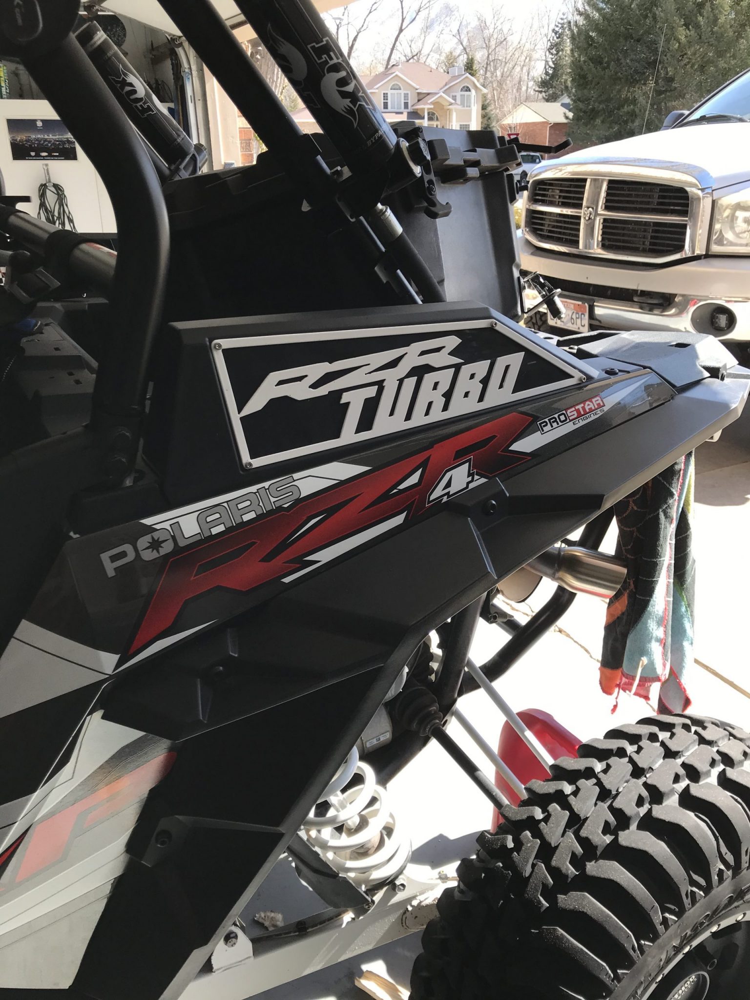 Vent Covers for RZR 1000/Turbo Clutch and Air Intakes Side by Side Outlet